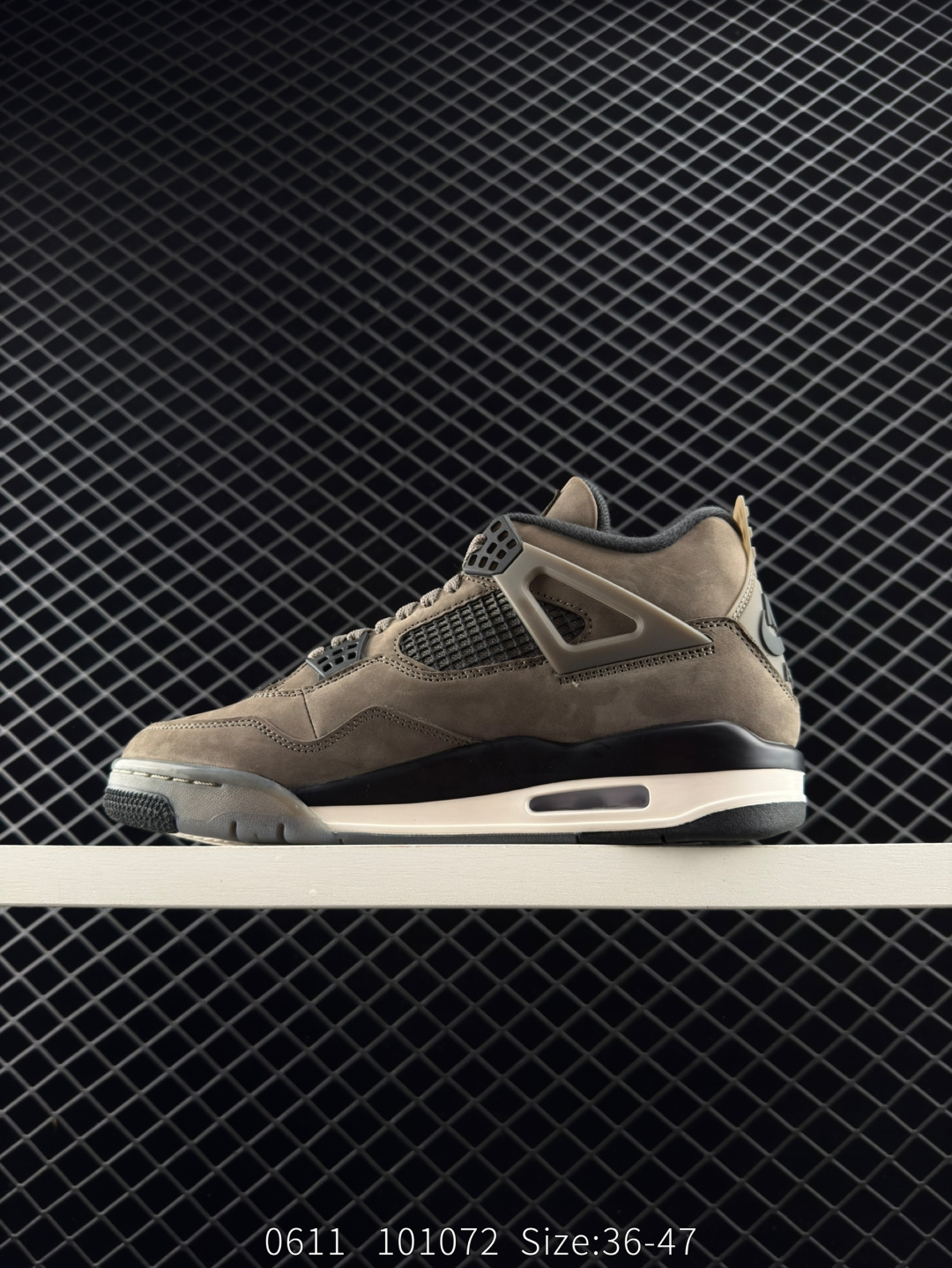 Nike SB x Air Jordan 4 Retro 